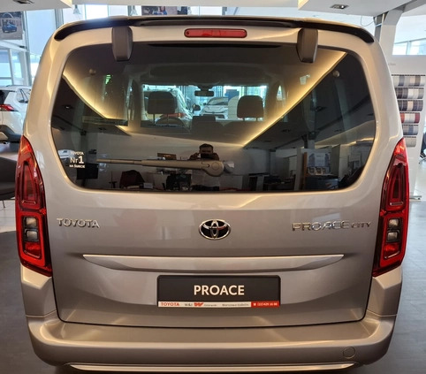 Toyota Proace City Verso cena 122900 przebieg: 3, rok produkcji 2023 z Bełżyce małe 67